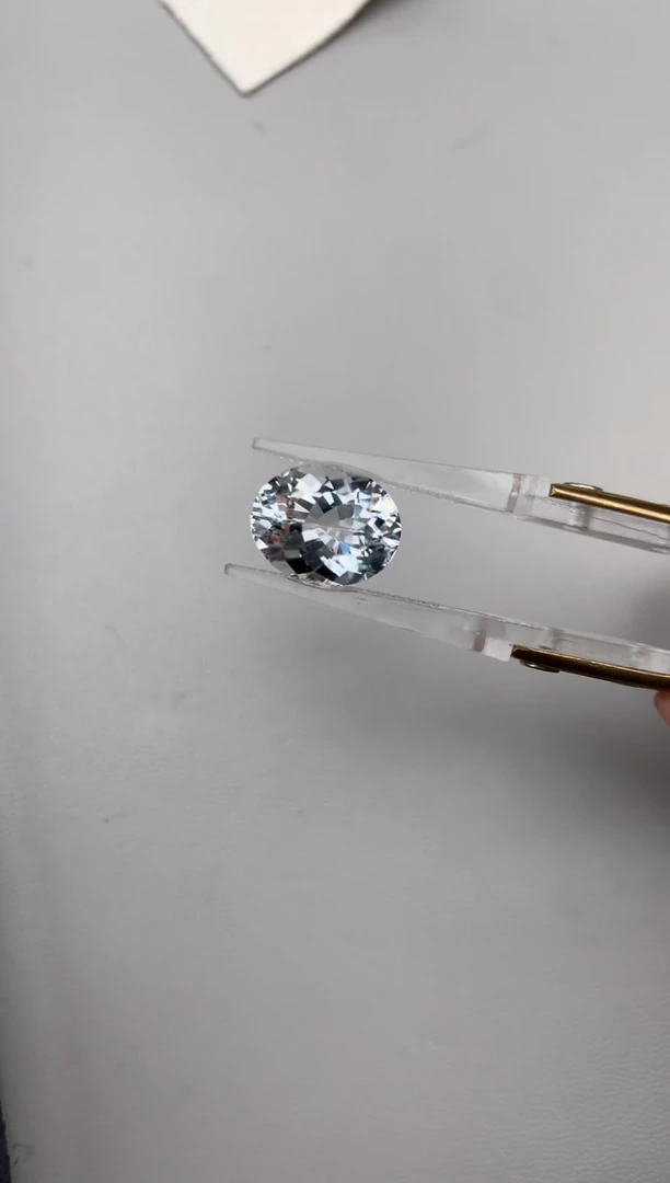 绿柱石裸石3.9ct白海蓝 定制  FE