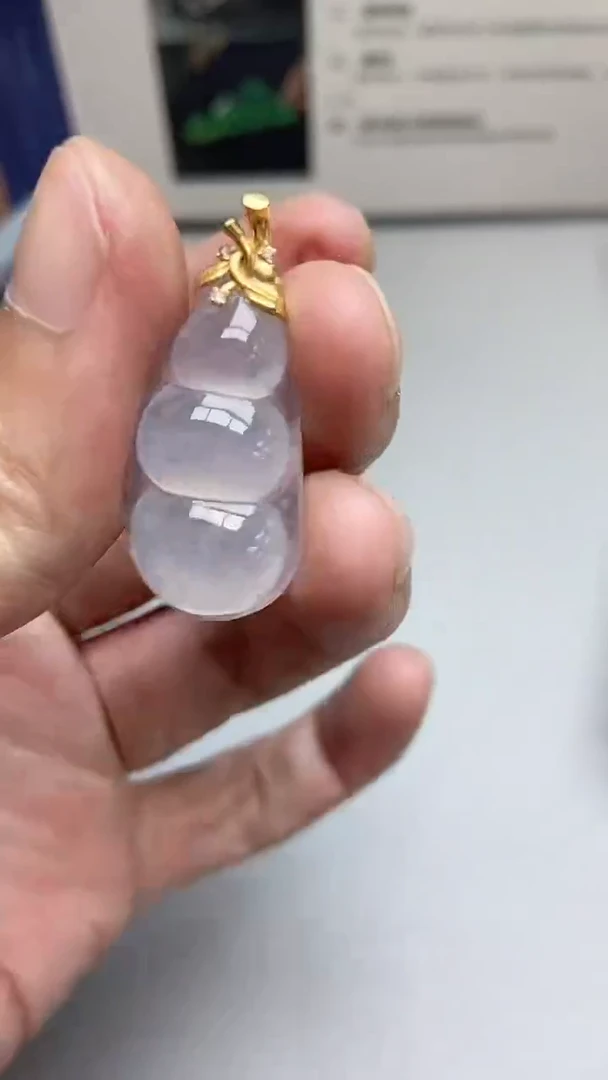 颈饰未镶嵌翡翠吊坠