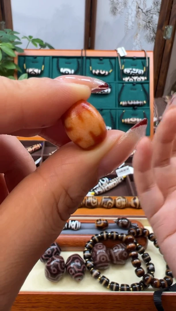 合金颈饰玛瑙/玉髓（覆膜）18.(微瑕)