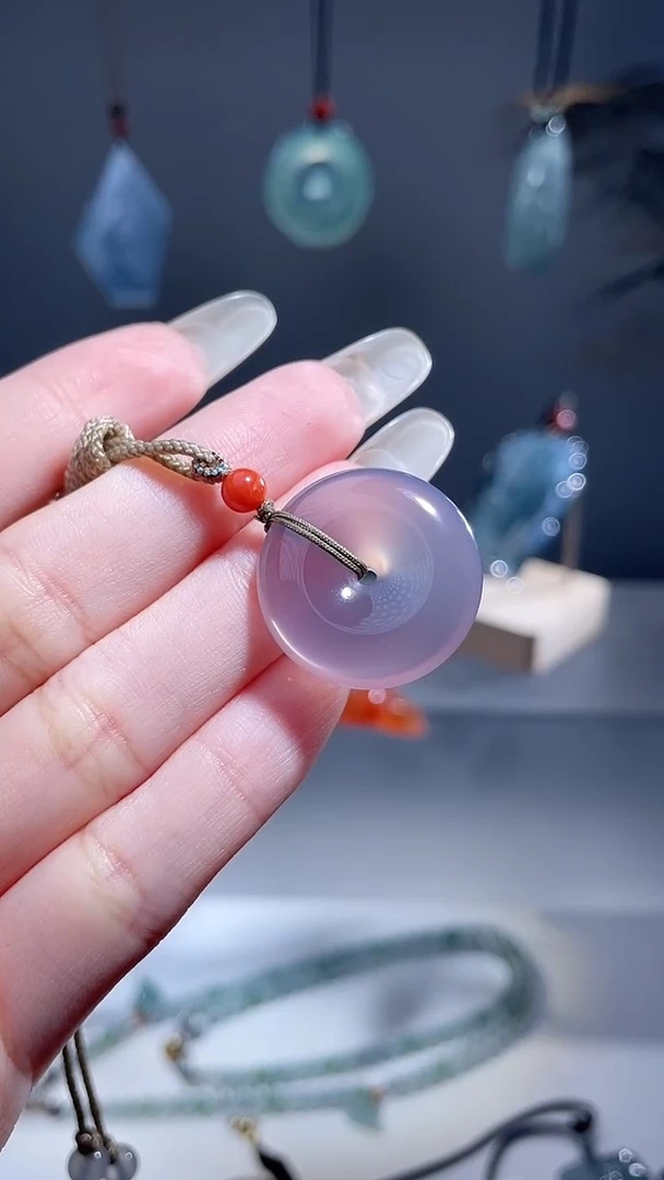 未镶嵌颈饰玛瑙/玉髓平安扣