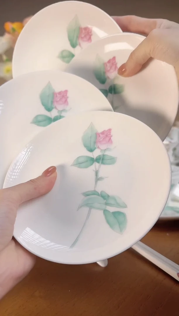 【闪购商品】玫瑰高骨瓷6寸浅盘4个
