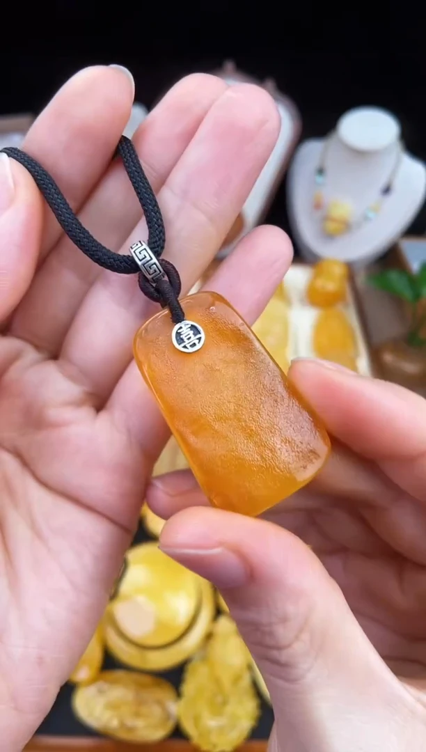 琥珀未镶嵌珠宝奇石柒月