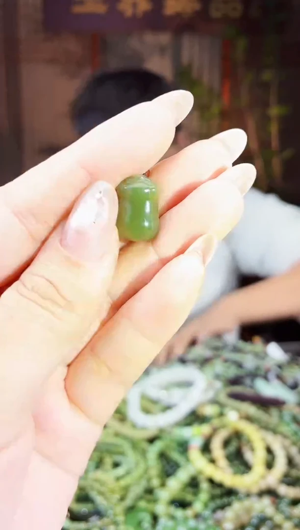 颈饰未镶嵌和田玉多样性发货拍一发一