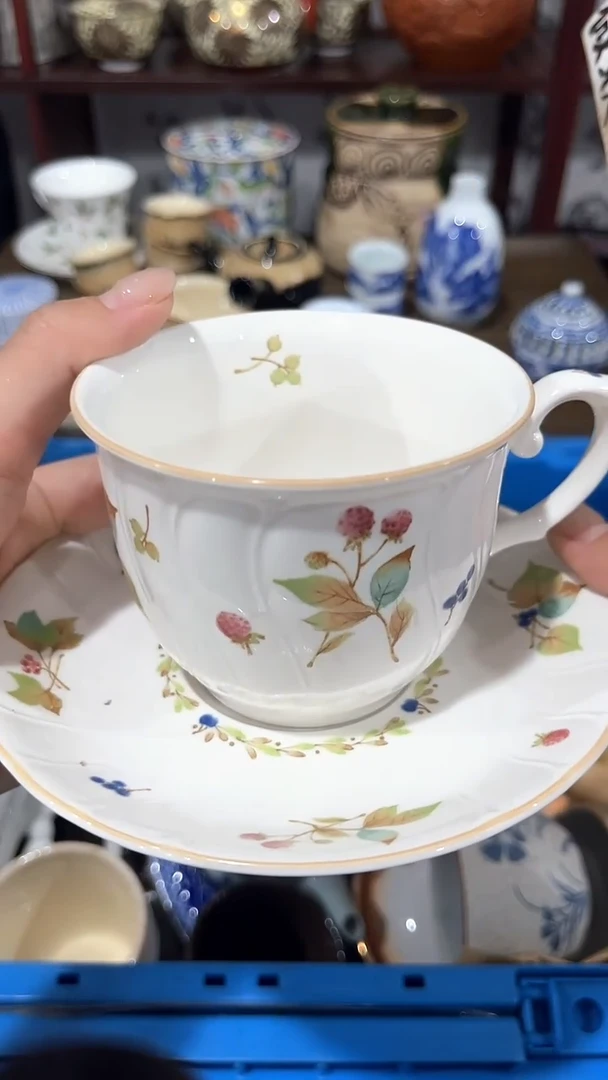 满二十包邮·默认微瑕E***?1