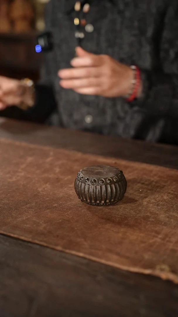 【闪购商品】石鼓 面积5.5宽7高4。