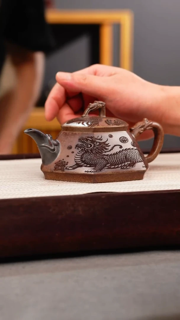 茶壶紫砂龙骨金砂 六方石瓢 麒麟