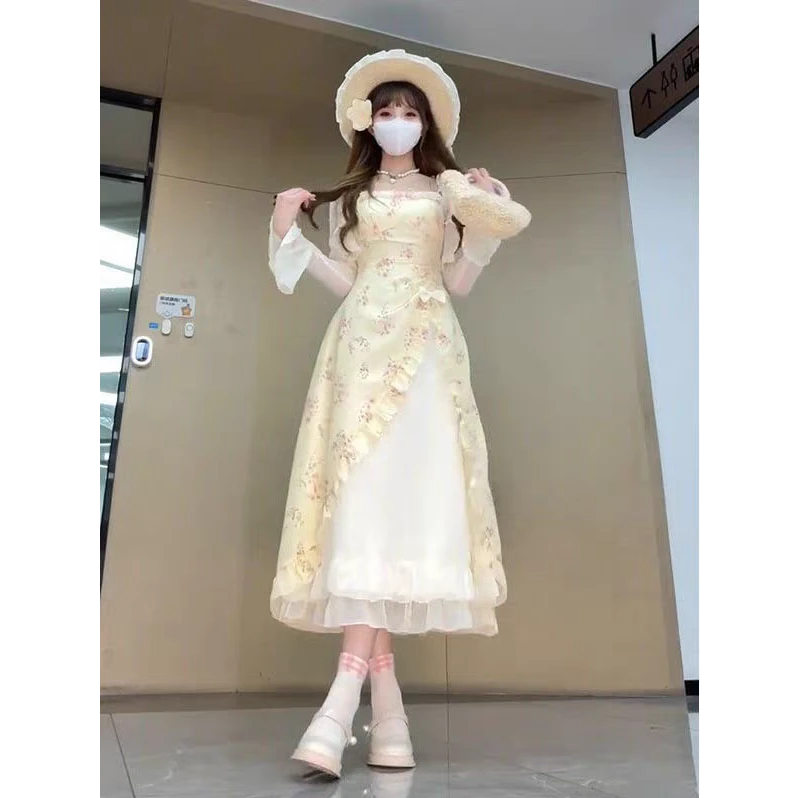 千金玛德琳主图设计感碎花吊带连衣裙女夏甜美可爱开衫