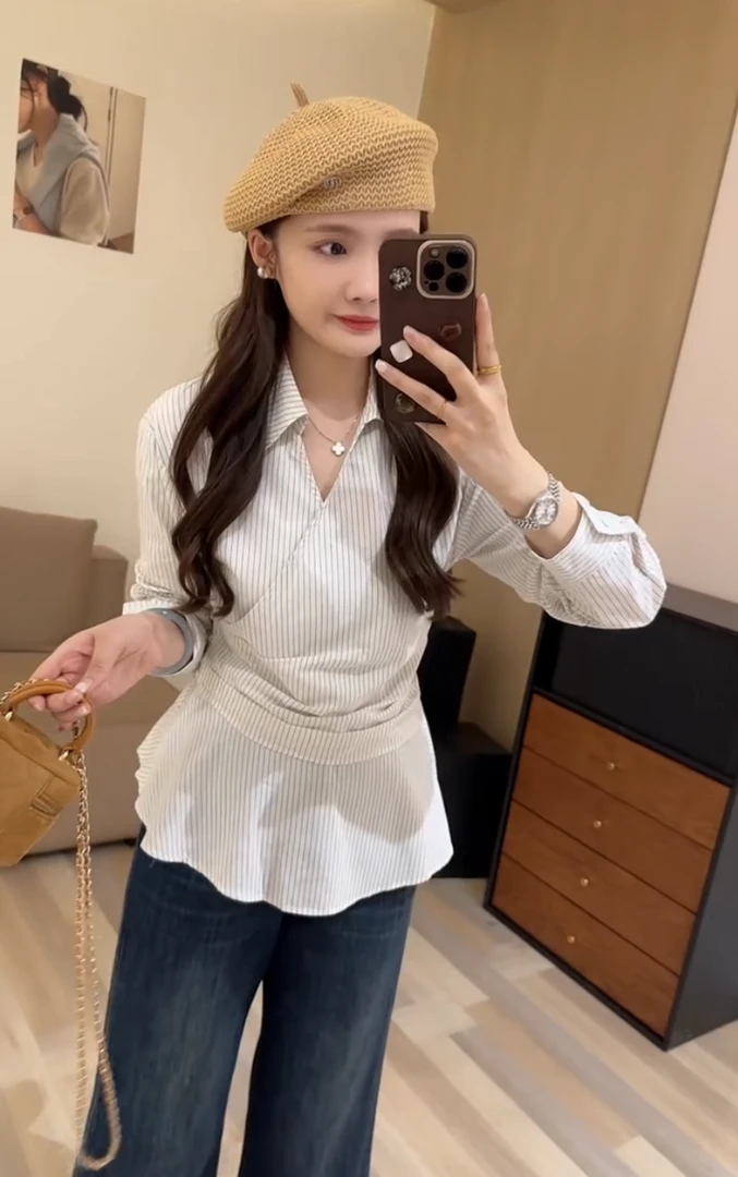 欧货2025早秋新款简约时髦设计感收腰显瘦长袖百搭条纹衬衫上衣女