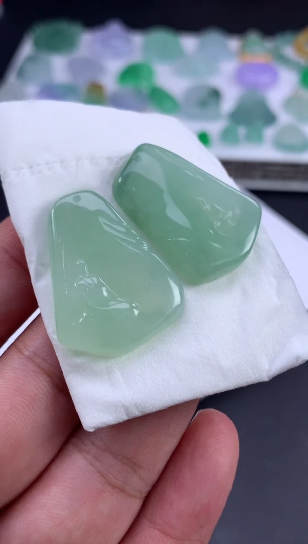 未镶嵌定制翡翠后*人翡翠