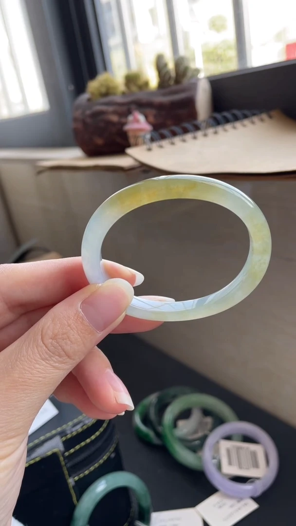 未镶嵌手镯翡翠633