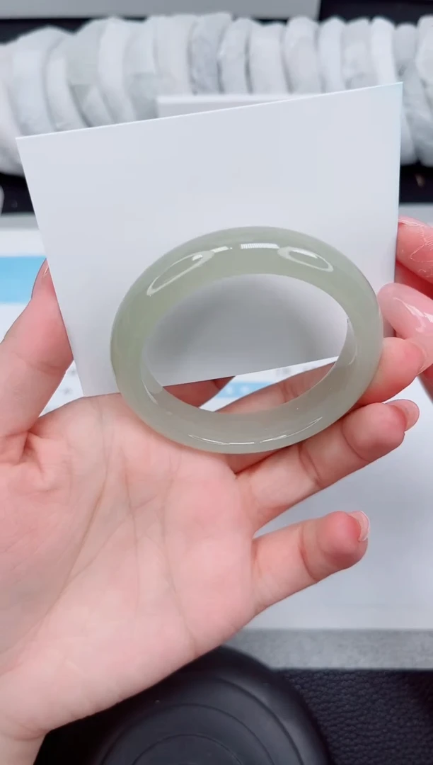 石英质玉手镯未镶嵌156-54.2