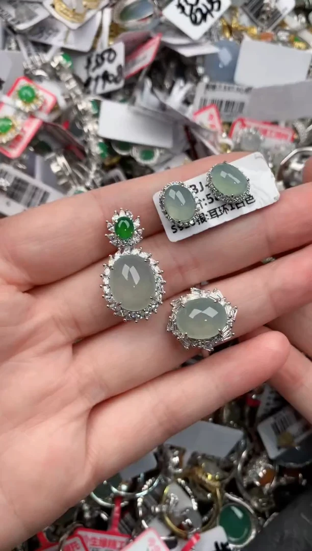 银S925镶嵌戒指翡翠333          8