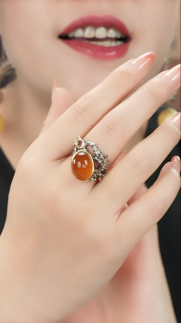 银S925镀金镶嵌颈饰琥珀净水金珀戒指