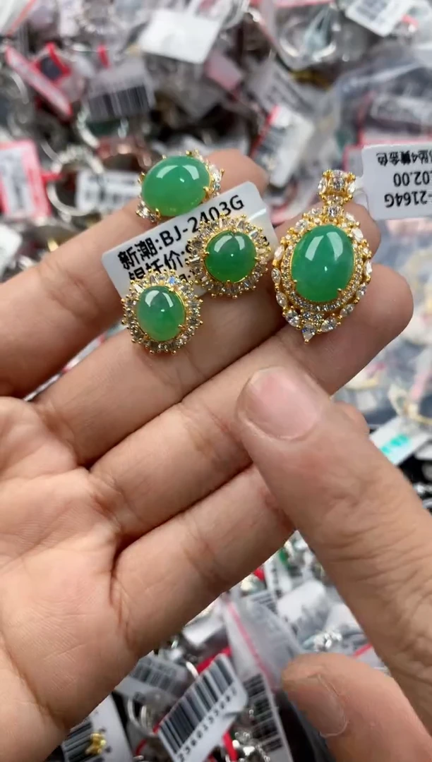 银S925镶嵌戒指翡翠999             3