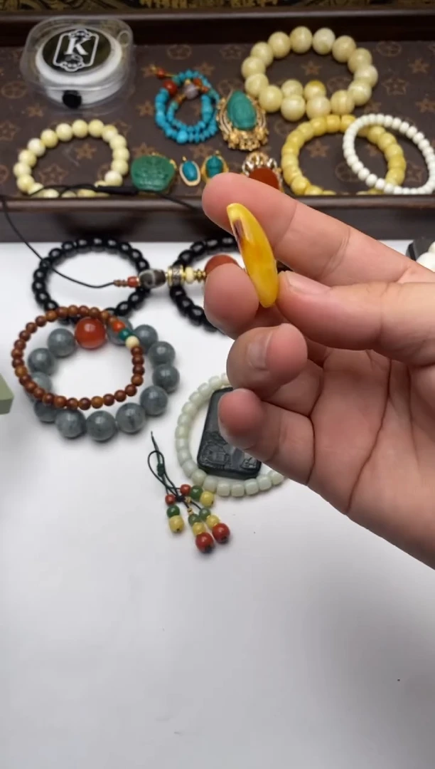 蜜蜡吊坠(不含链)未镶嵌蜜蜡吊坠