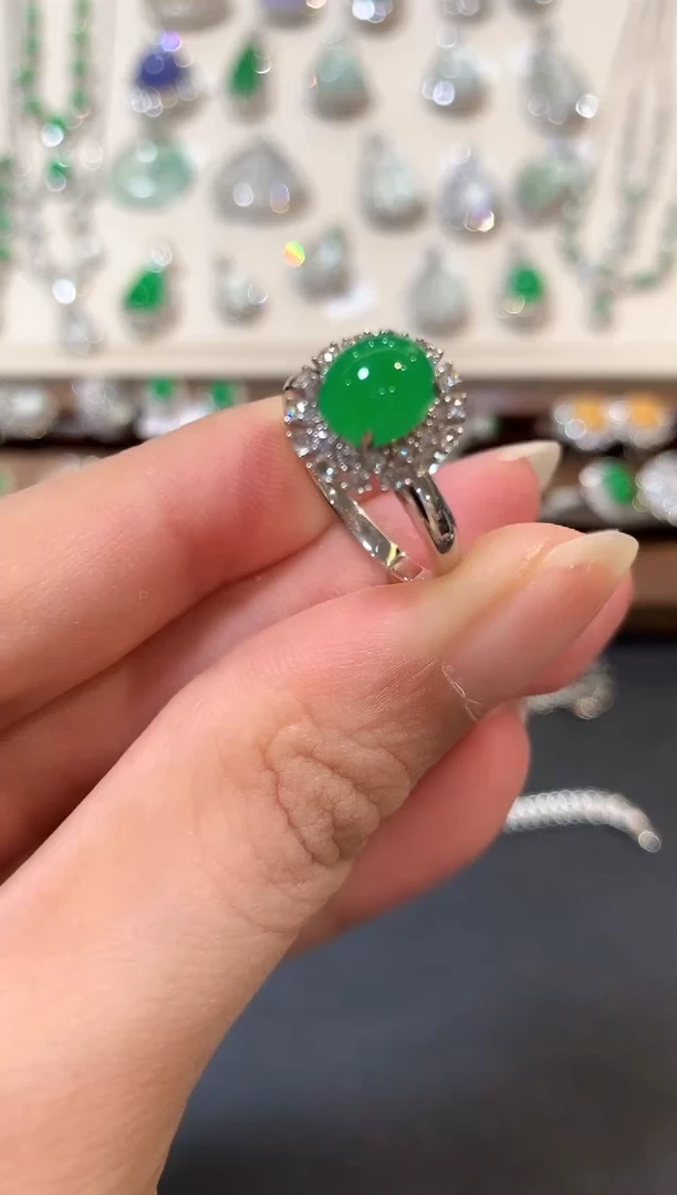 翡翠戒指18K金镶嵌b120