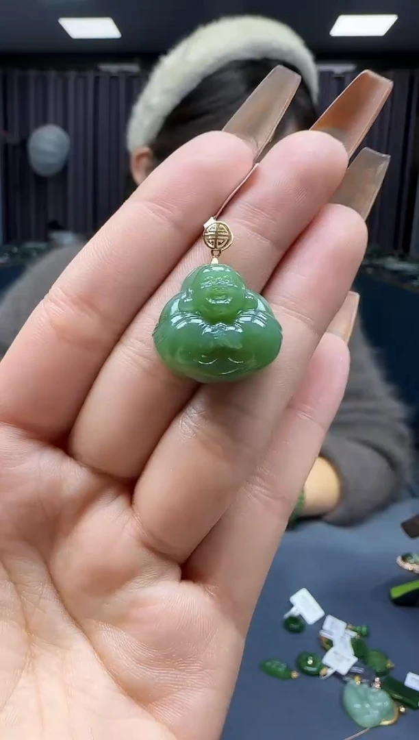 【闪购商品】和田玉挂件18K金镶嵌1