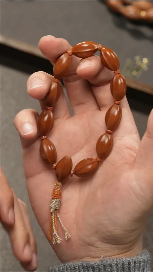 手串/手链橄榄核小鲨鱼背