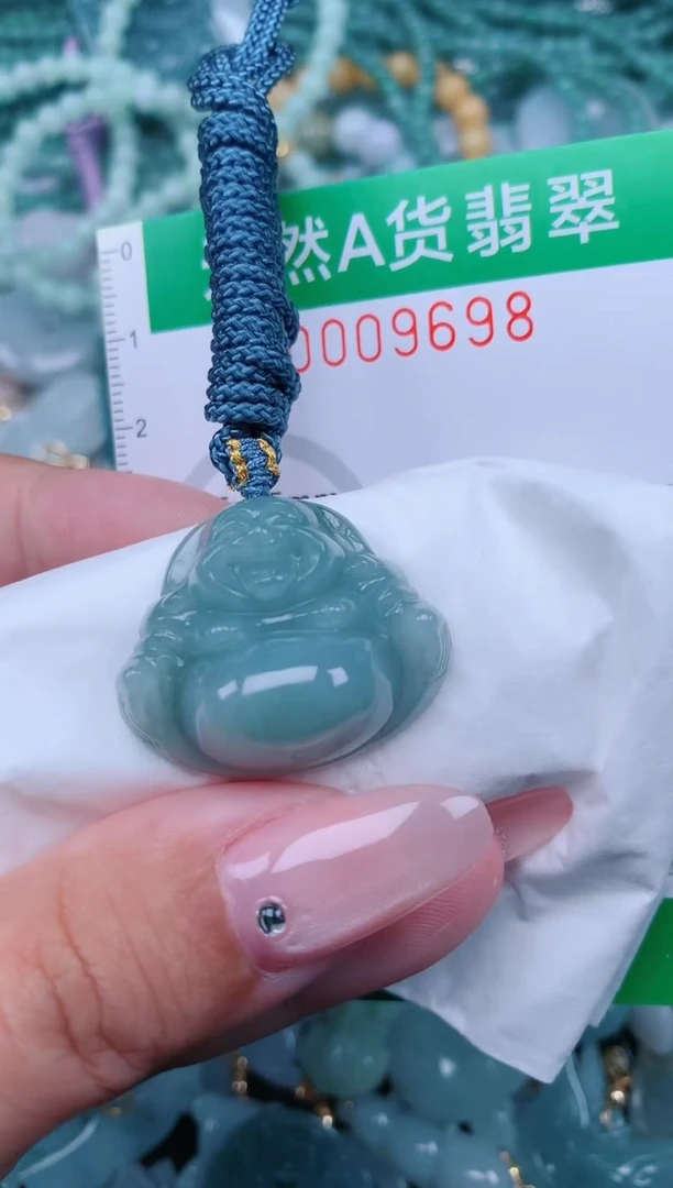 翡翠未镶嵌颈饰.0009698