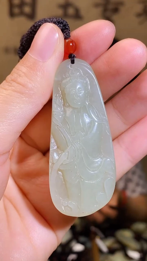 和田玉未镶嵌颈饰1