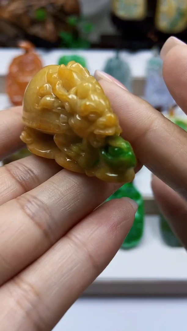 颈饰未镶嵌翡翠翡翠A货