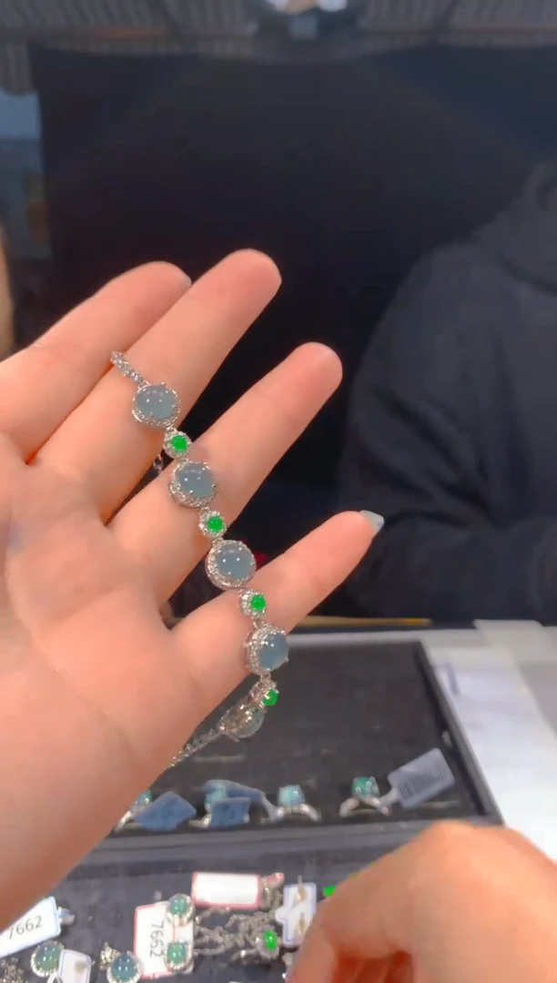 【闪购商品】定制翡翠未镶嵌41多样性发货（发其一）