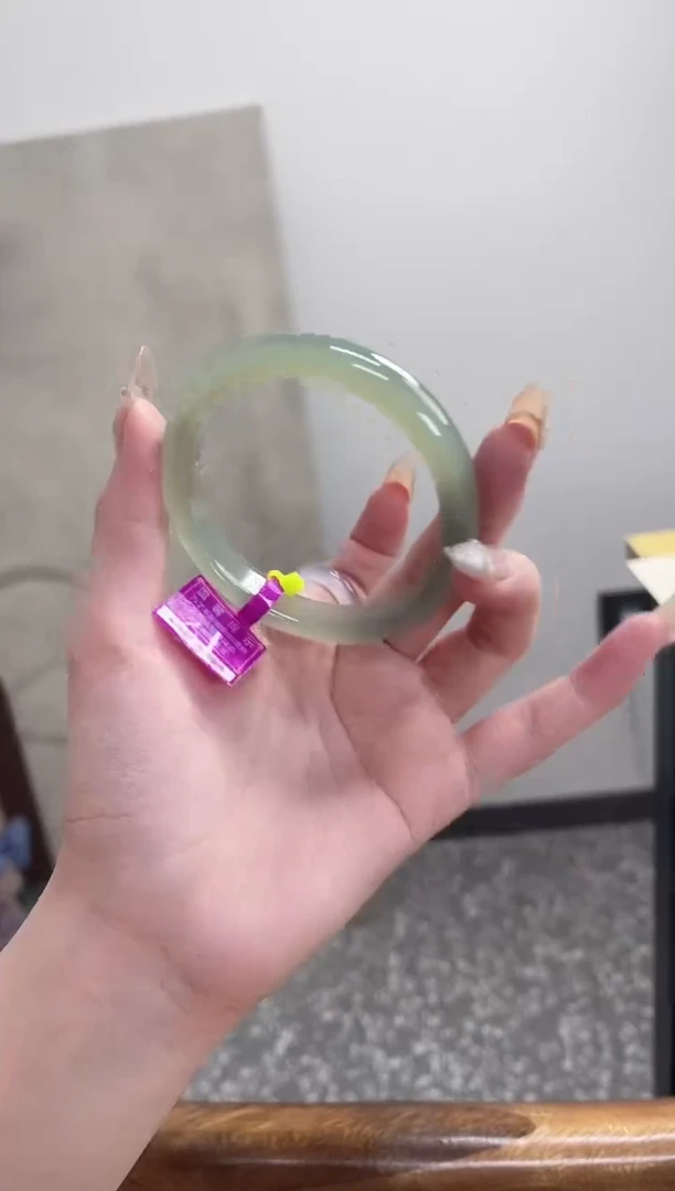 【闪购商品】玛瑙/玉髓手镯未镶嵌60圈 需要包容