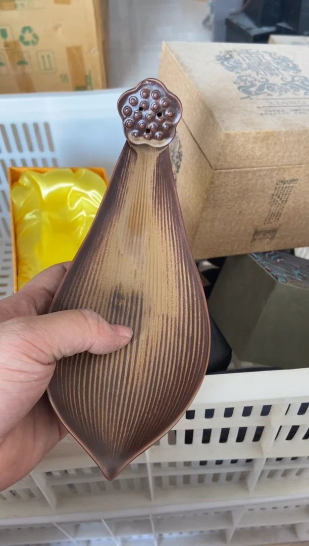 无运费险有瑕疵的摄影的产品有使用过的痕迹有点脏介意勿拍