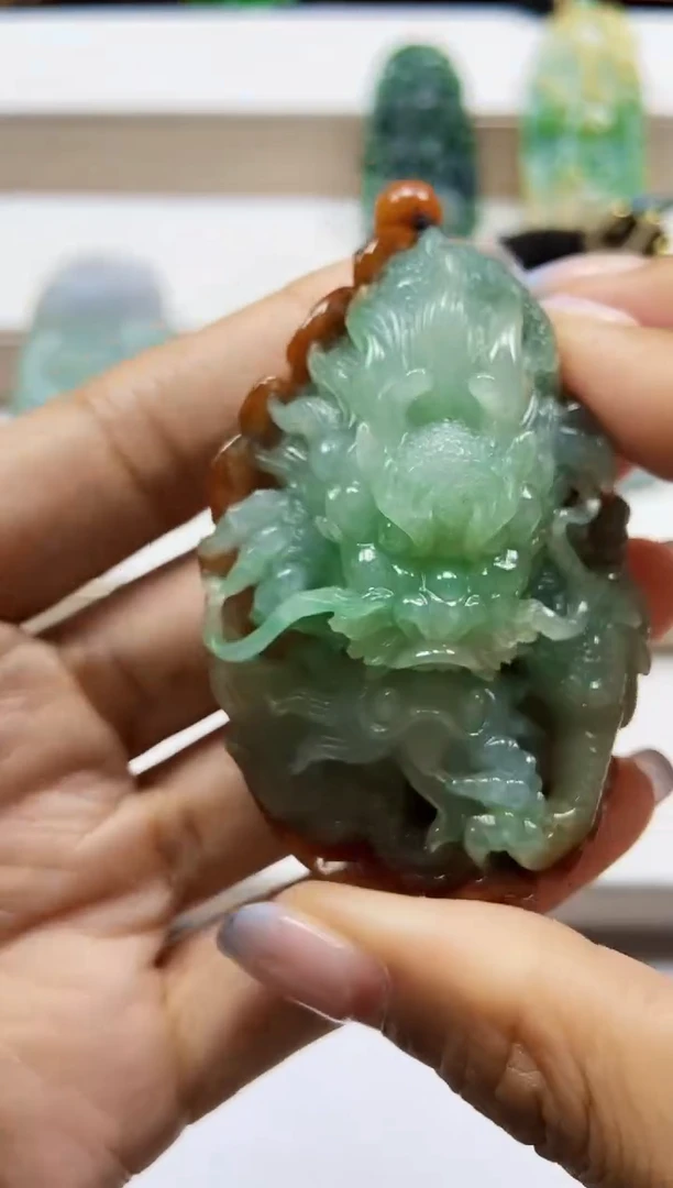 颈饰未镶嵌翡翠翡翠A货