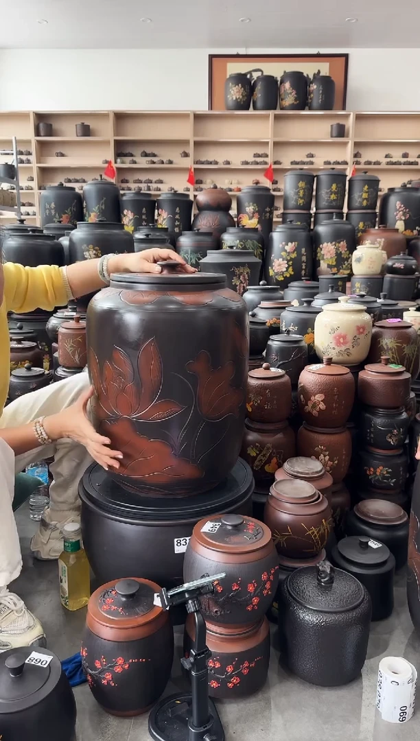罐瑕疵茶缸高50cm 荷花 045