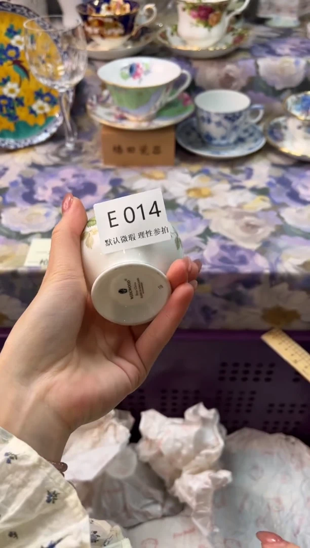 瓷片?****?瓷片瓷片          E 014