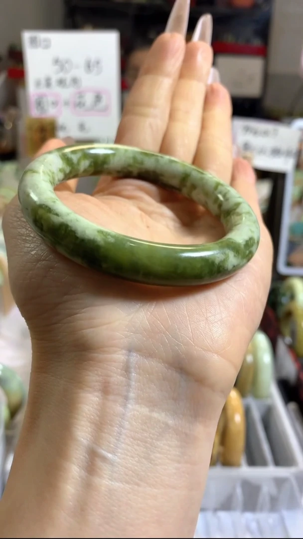 未镶嵌岫玉手镯12 53+ 包容