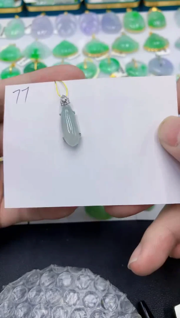 颈饰未镶嵌翡翠翡翠