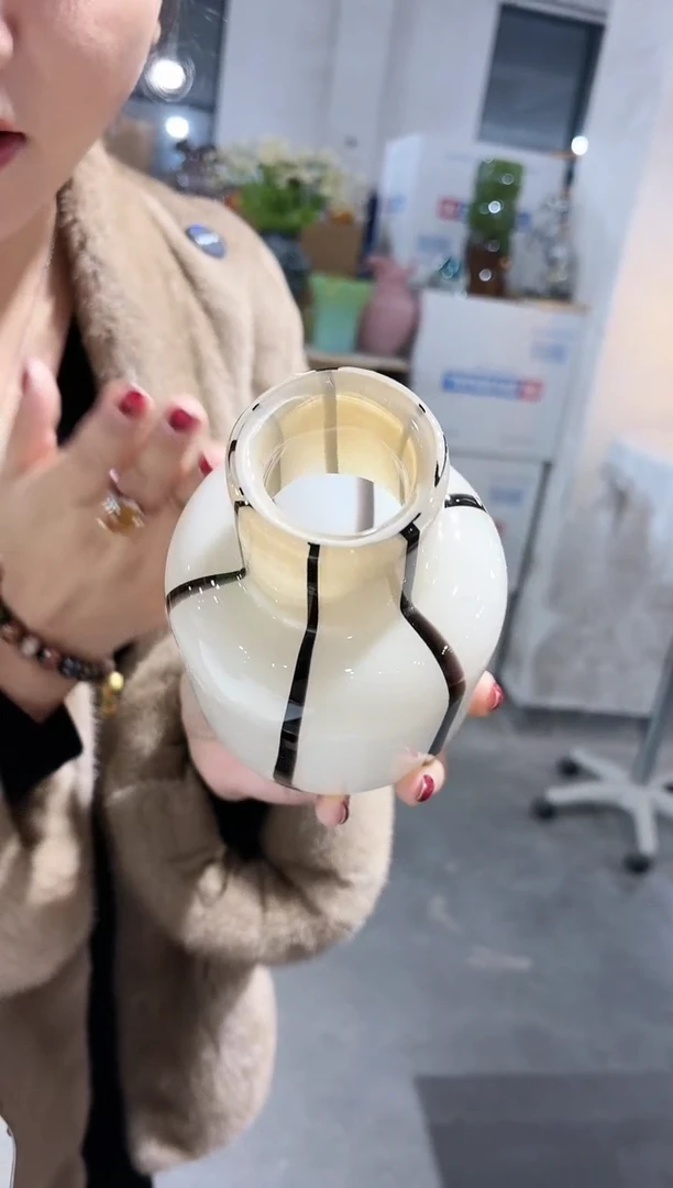 【闪购商品】玻璃私花贸易祁祁-微瑕--243FR