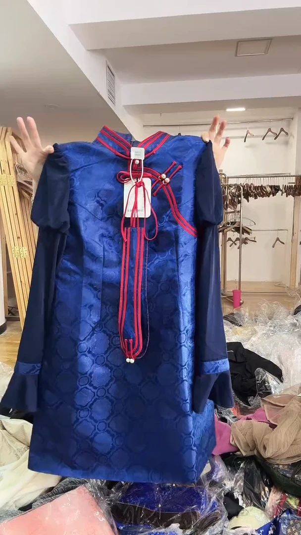 连衣裙       L码        110-120斤