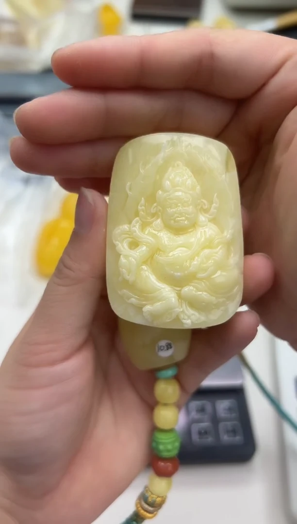 裸石琥珀未镶嵌琥珀蜜蜡吊坠