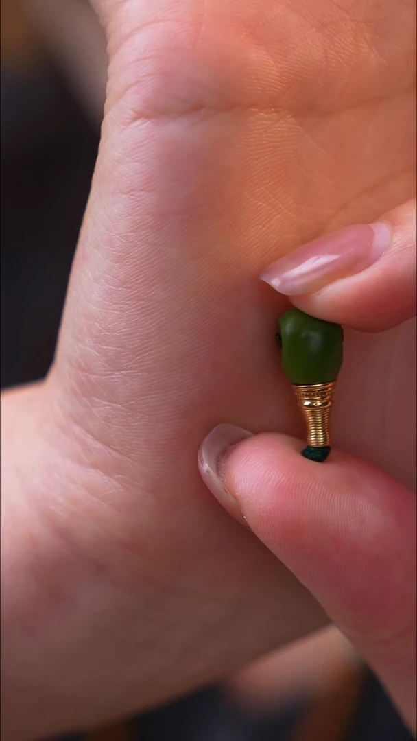 18K金镶嵌绿松石三通金塔三通