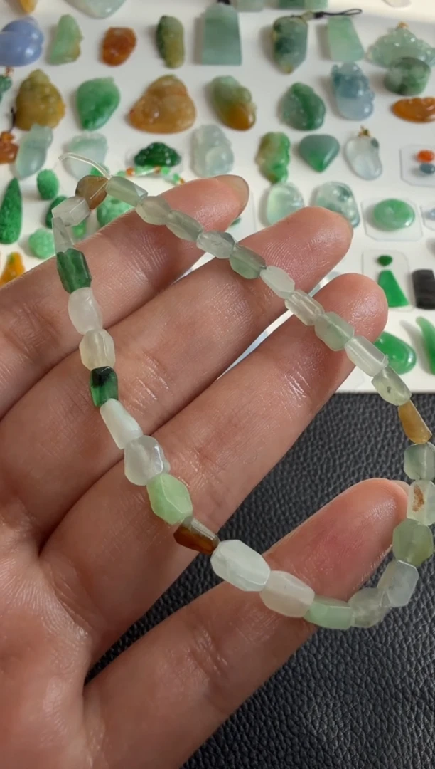 未镶嵌定制翡翠随形手串（完美度95%）150+15