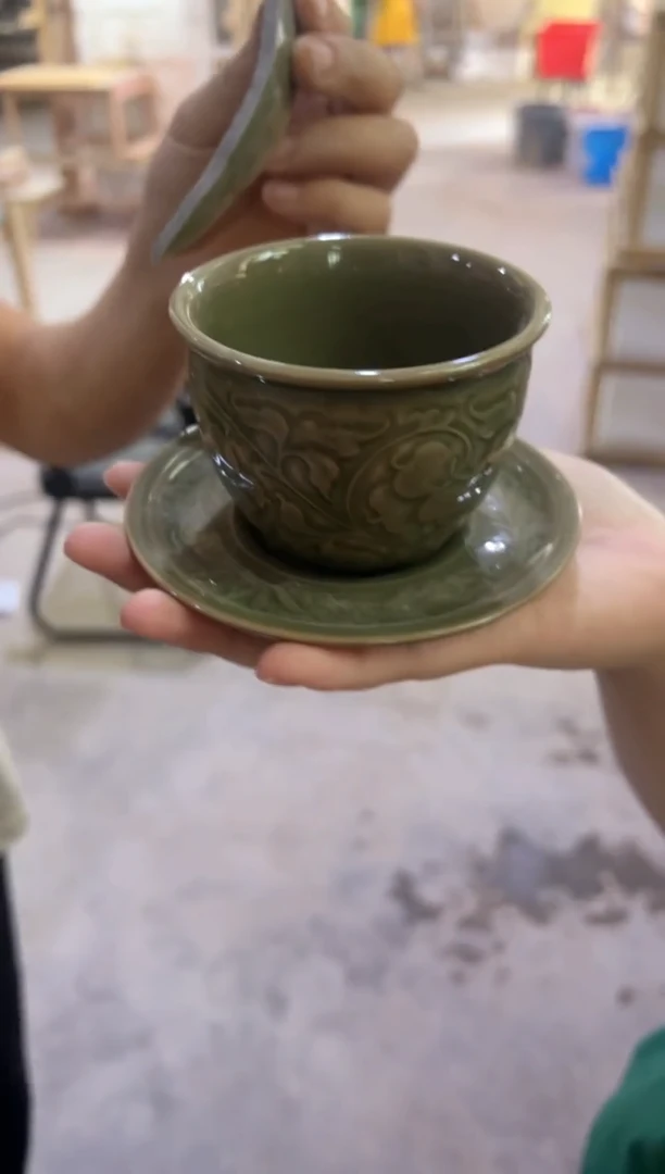 耀州窑青瓷牡丹纹缸杯+杯垫