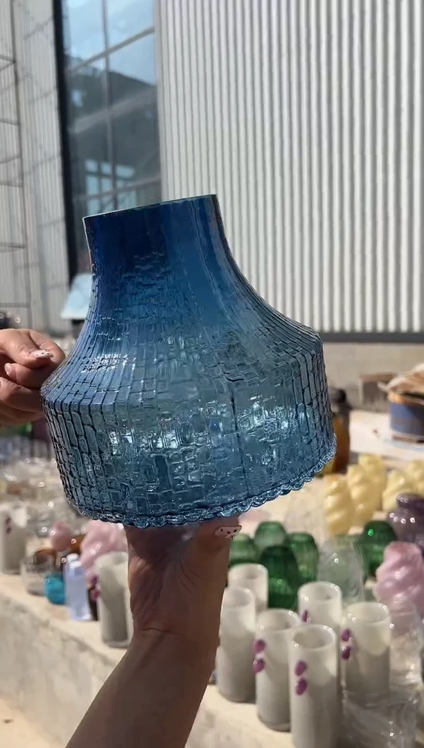 装饰家居的简约透明插花器