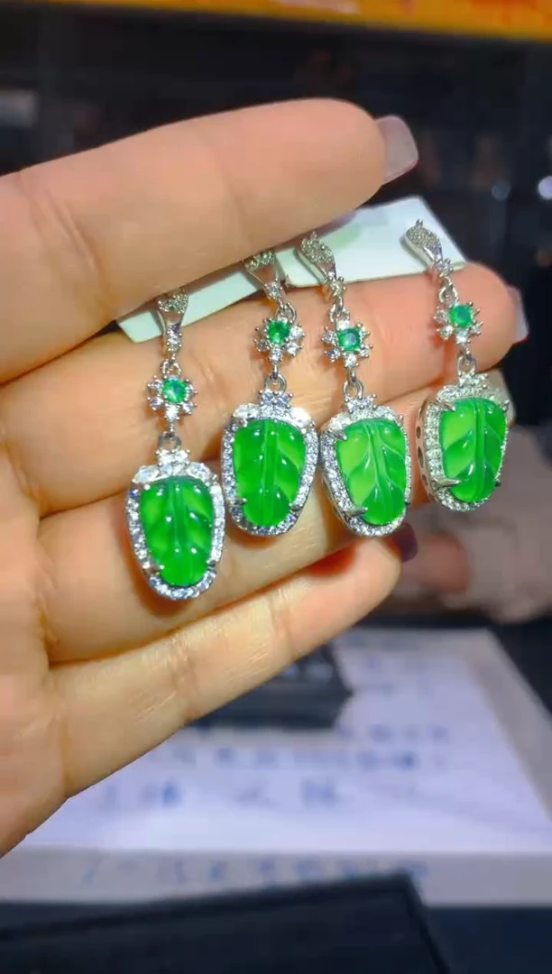 【闪购商品】定制翡翠未镶嵌32定制翡翠-多样性发货（发其一）