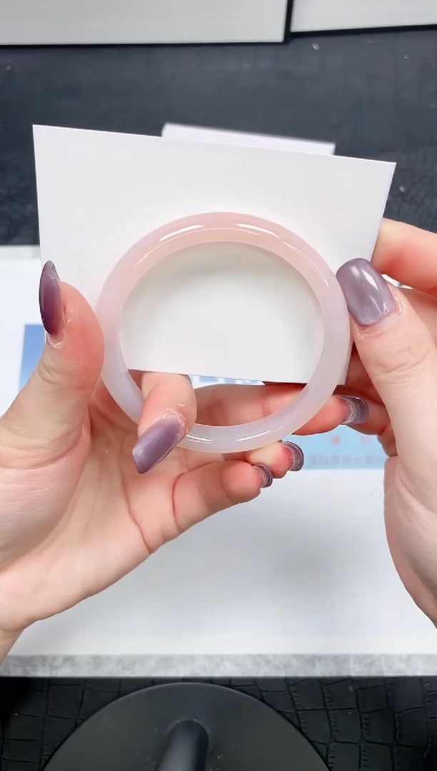 【闪购商品】石英质玉手镯未镶嵌83-58.6