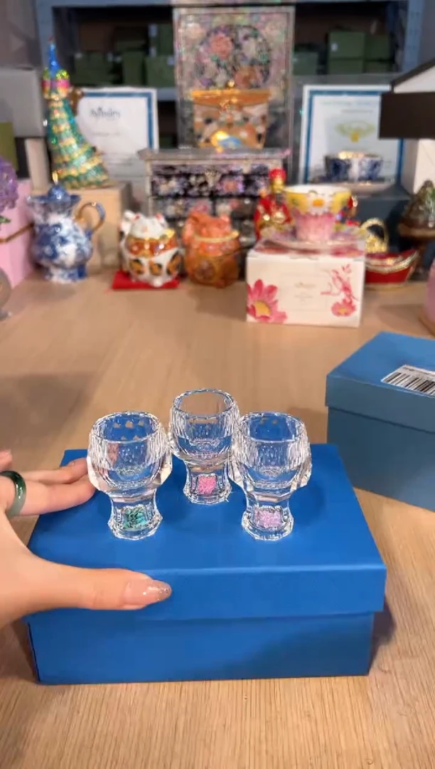 【闪购商品】杯44von高脚白酒杯（三色礼盒）