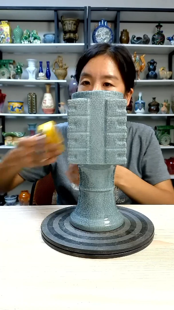 经典精美复古风格瓷器