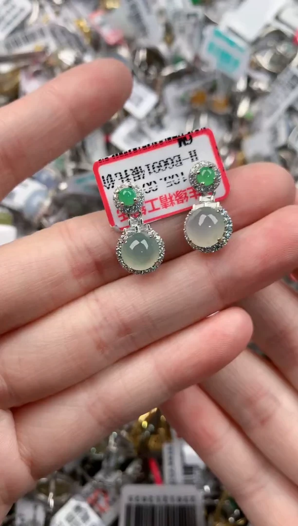 银S925镶嵌戒指翡翠333       9