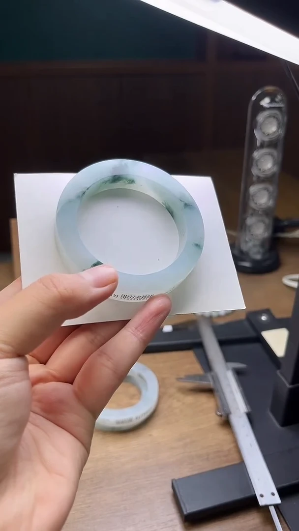 未镶嵌手镯定制翡翠燕***^定制