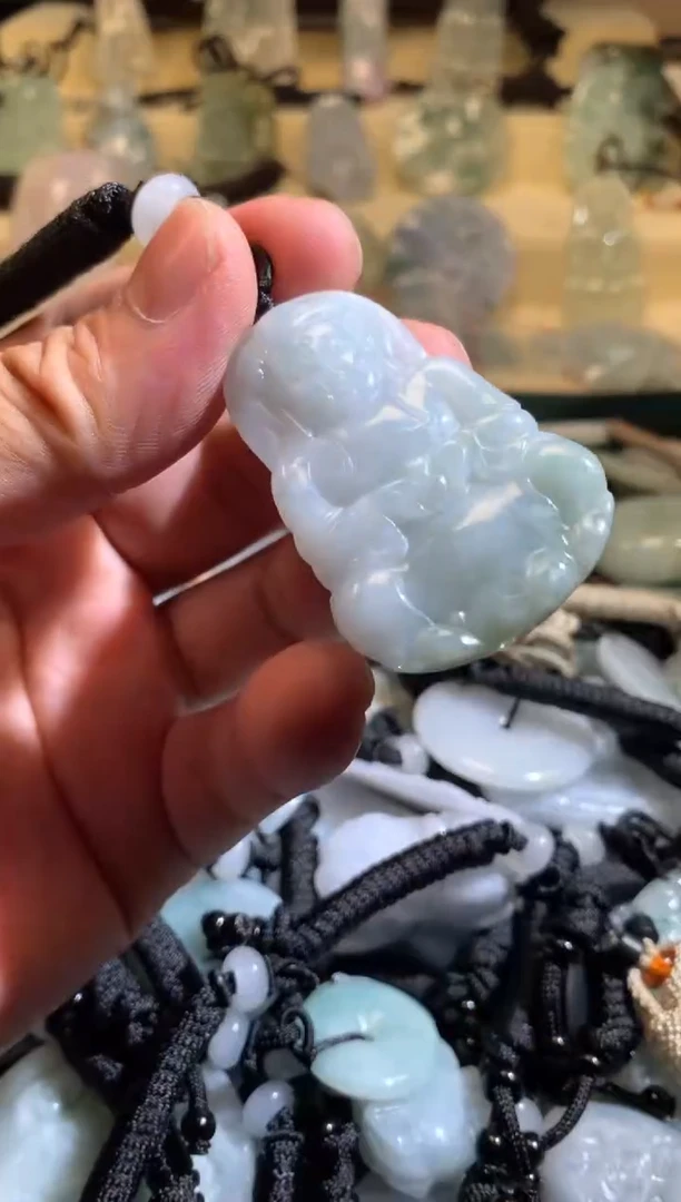 翡翠未镶嵌颈饰6/21/021