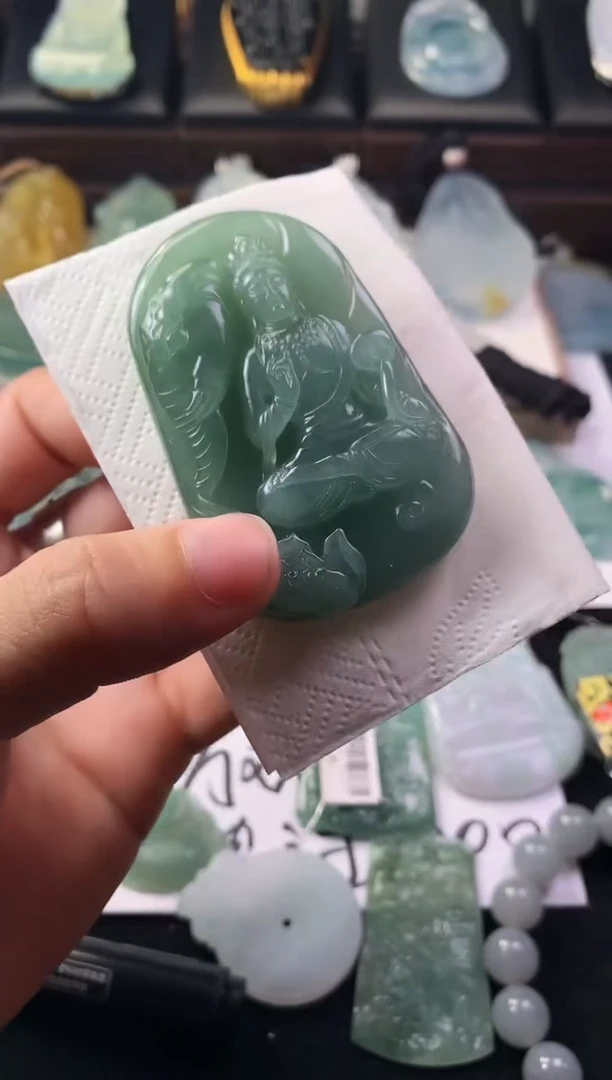 未镶嵌定制翡翠心**成毛货不退不换