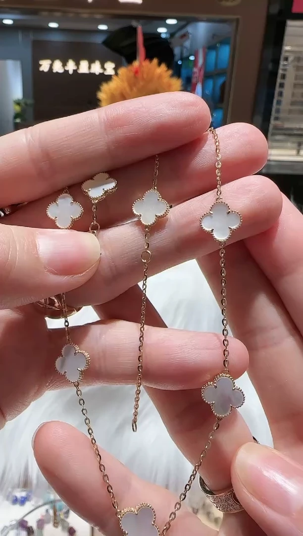 【闪购商品】贝壳（贝母）项链18K金镶嵌项链