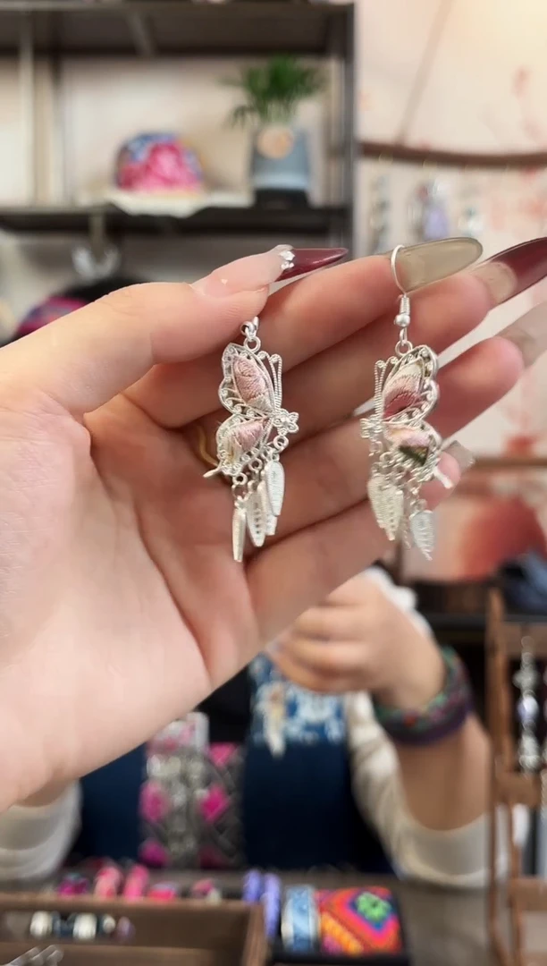 织绣民族风非遗老绣饰品